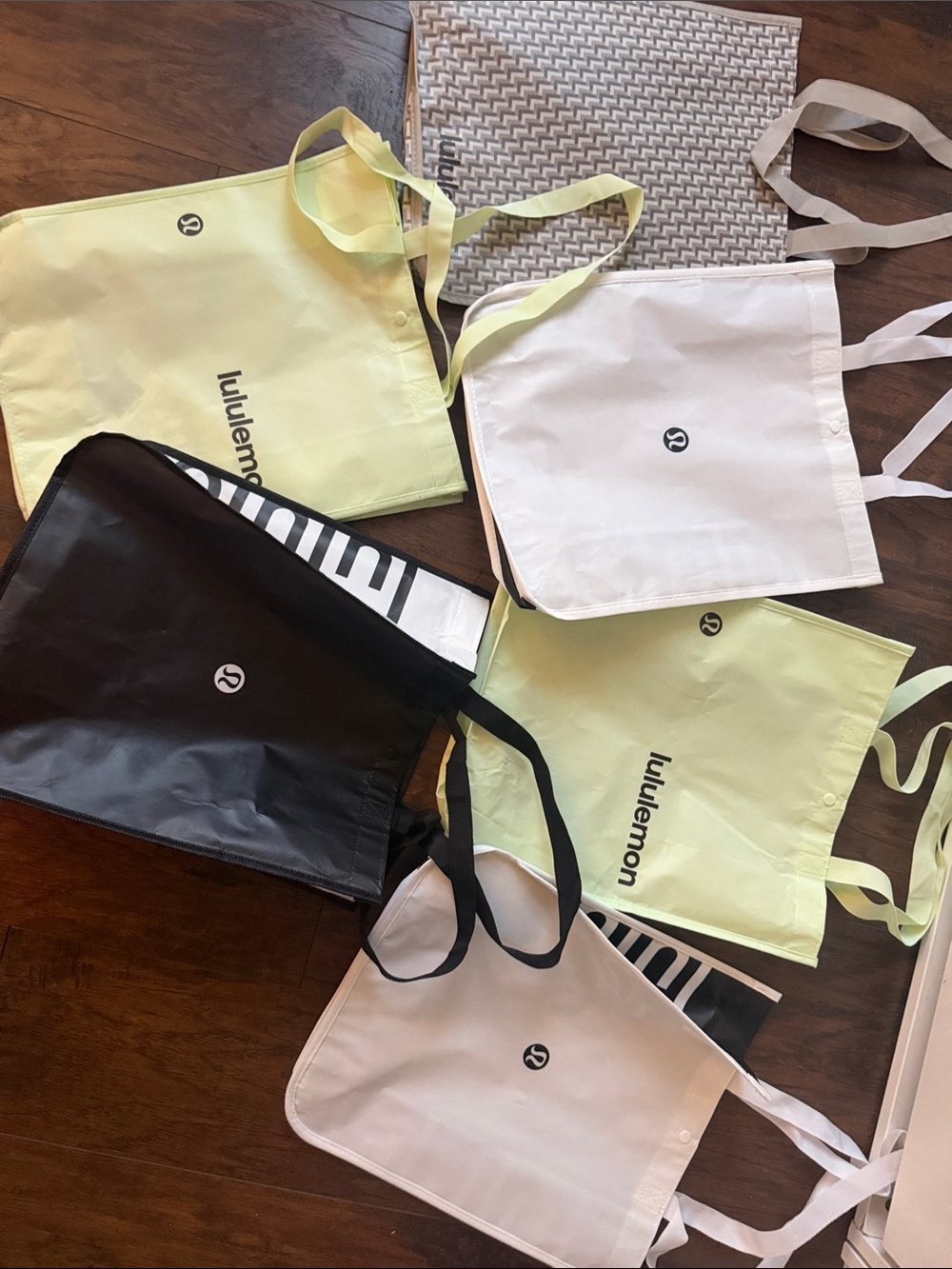 lululemon athletica Tote Bag - Pale yellow green, pattern, white, black